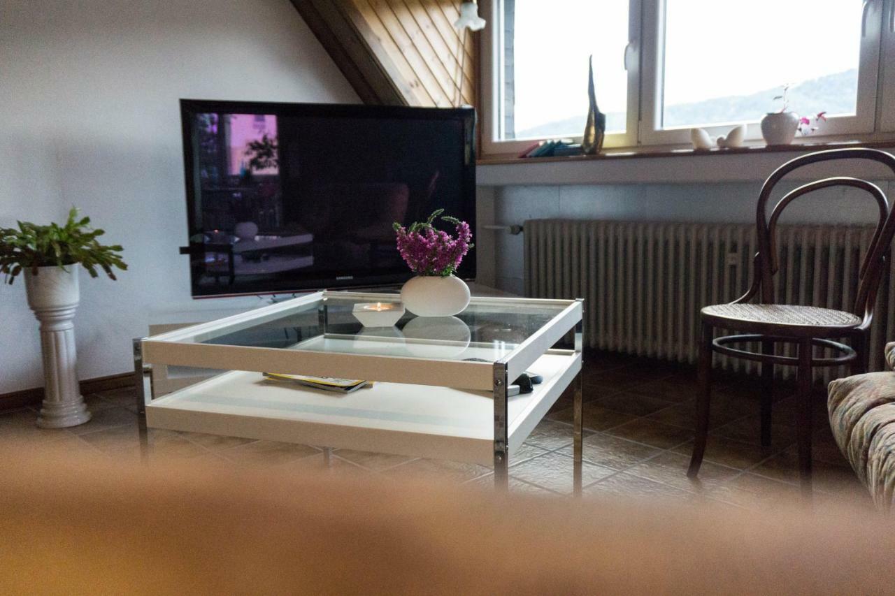 Moderne 70 Qm Wohnung Mit Grosser Dachterrasse Kinheim Extérieur photo